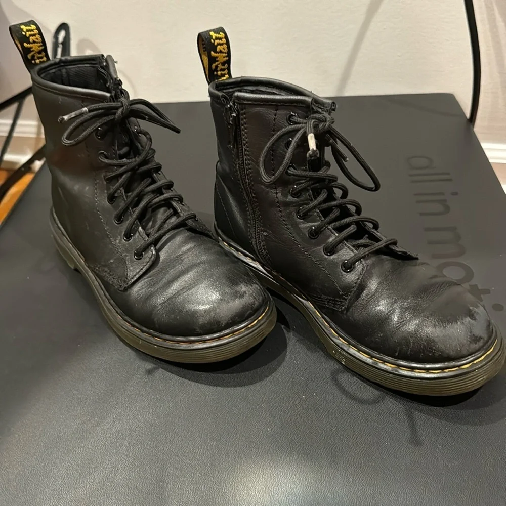 Dr. Martens Black Air Wave Boots